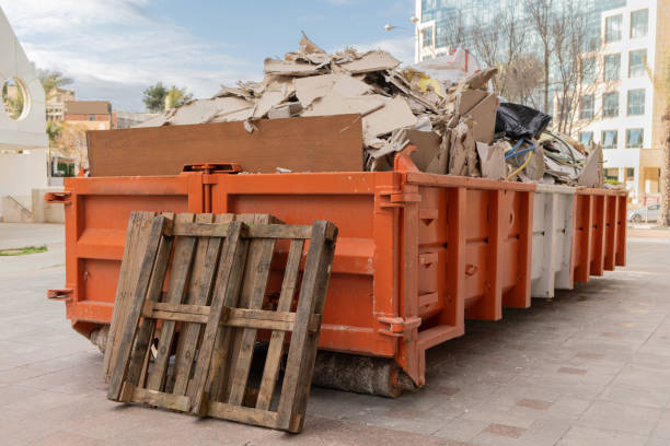 Best Construction Debris Removal  in Petaluma, CA